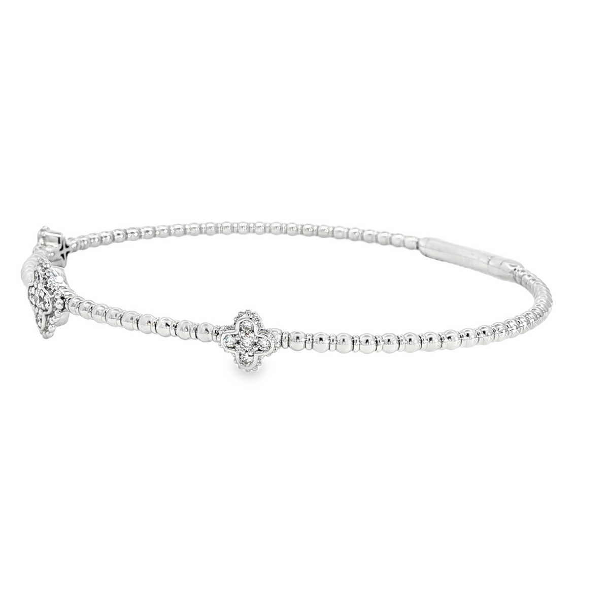 14Kwg Diamond Flex Station Bracelet Containng 3 Sections Of 4- Leaf Design 15 Rd = 0.20Ct