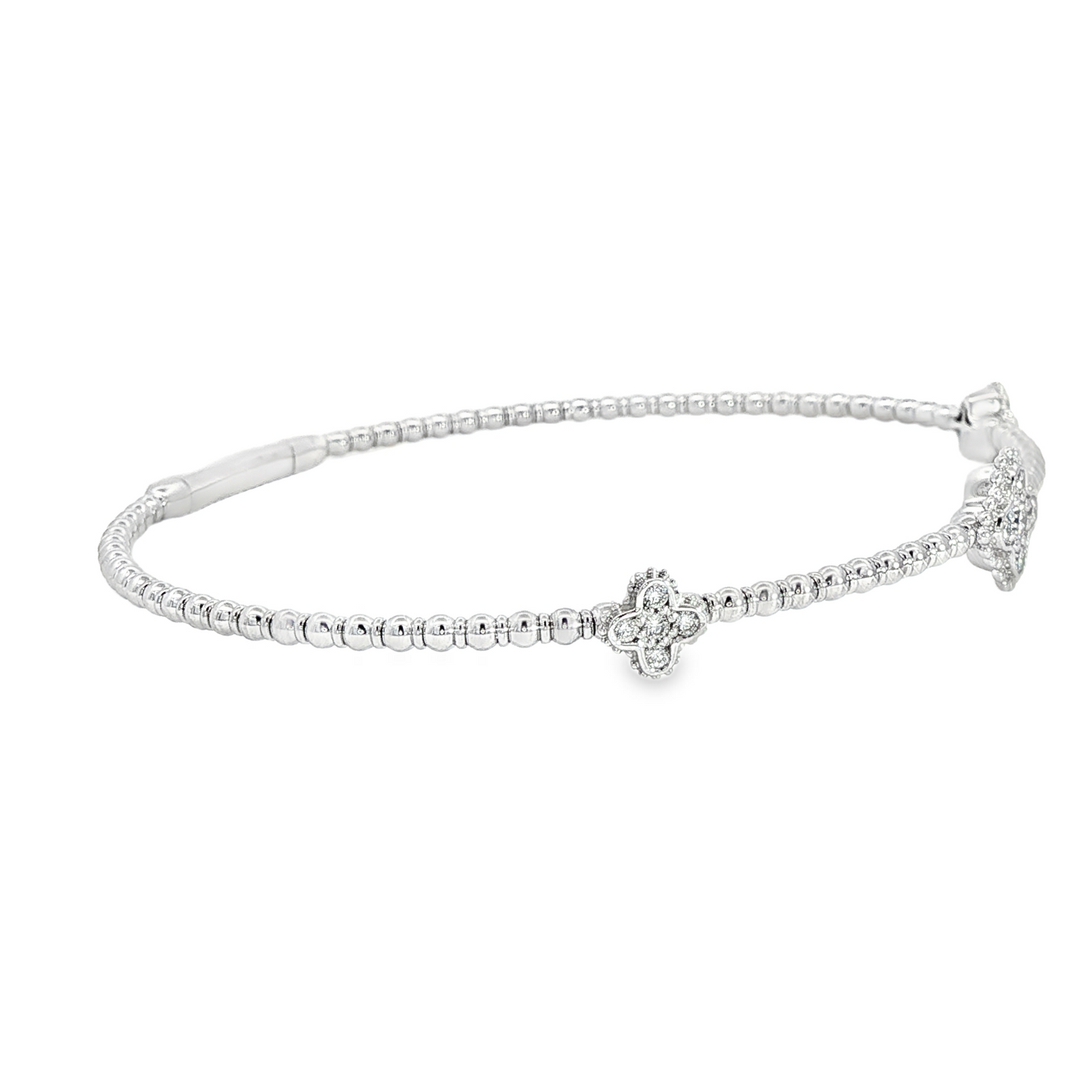 14Kwg Diamond Flex Station Bracelet Containng 3 Sections Of 4- Leaf Design 15 Rd = 0.20Ct