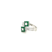 18k white gold emerald and diamond fashion ring