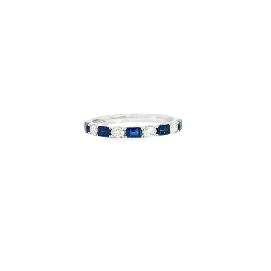 18K White Gold Alternating Blue Sapphire Bagguete And Oval Diamond Ring