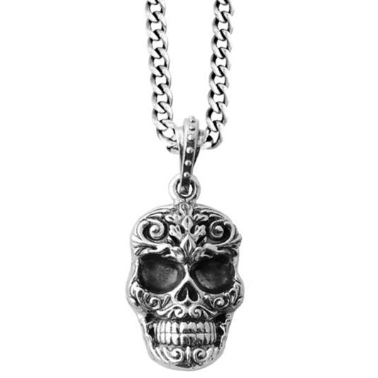 SKULL CARVED BAROQUE PENDANT ON CURB LINK CHAIN