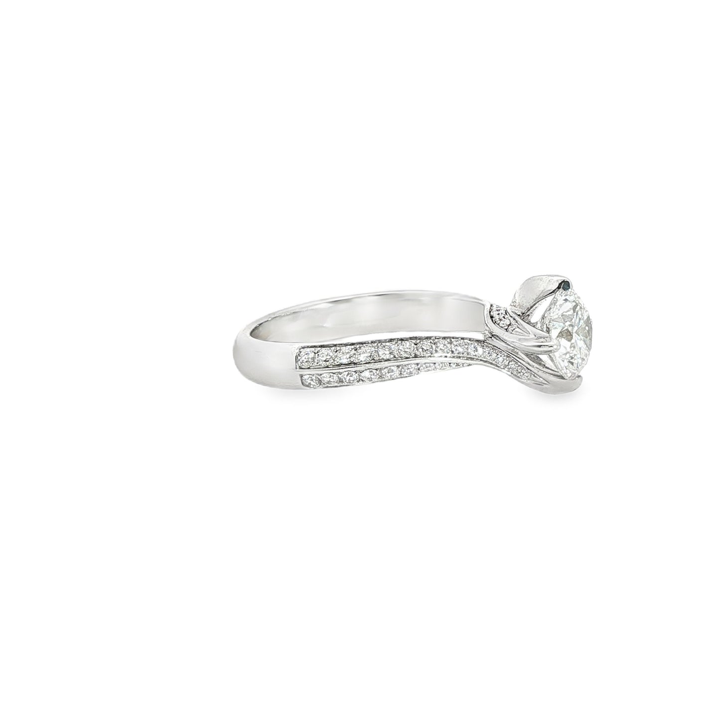 18k white gold curved forevermark diamond engagement ring 1.35ct