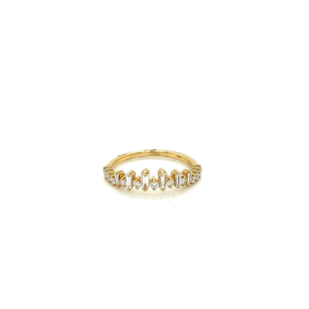14k yellow gold round and tapered baguette diamond band