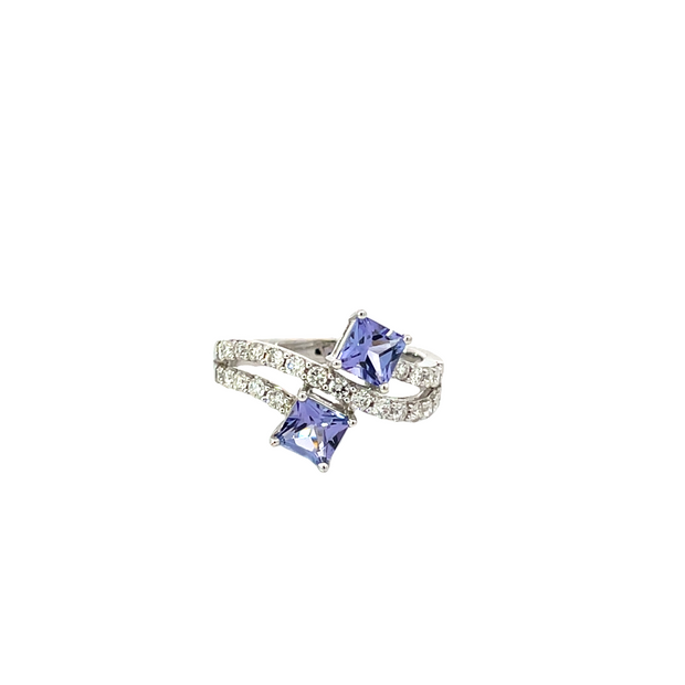 18K WG DIAMOND AND TANZANITE FASHION RING