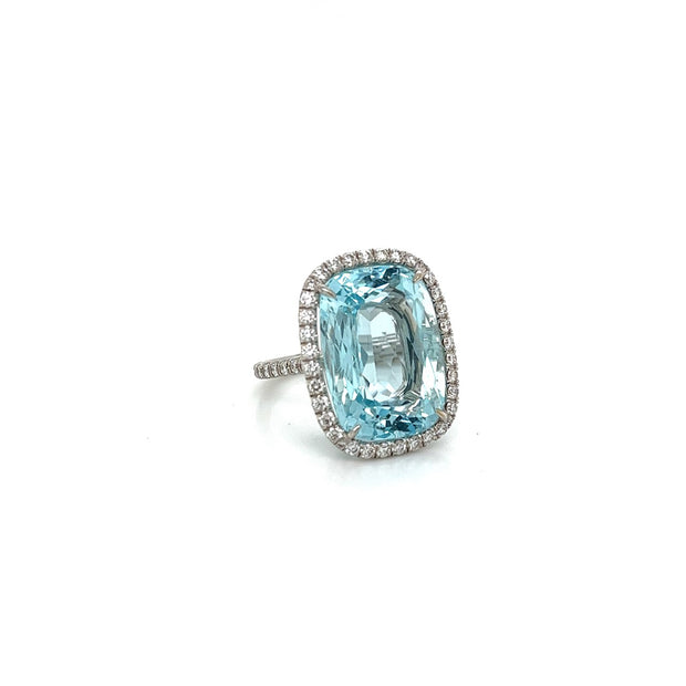 18k white gold aquamarine and diamond fashion ring